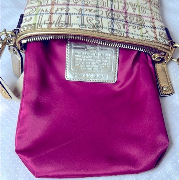 Coach Tattersall Graffiti Swingpack No. KO868-42239 EUC - Picture 12 of 15